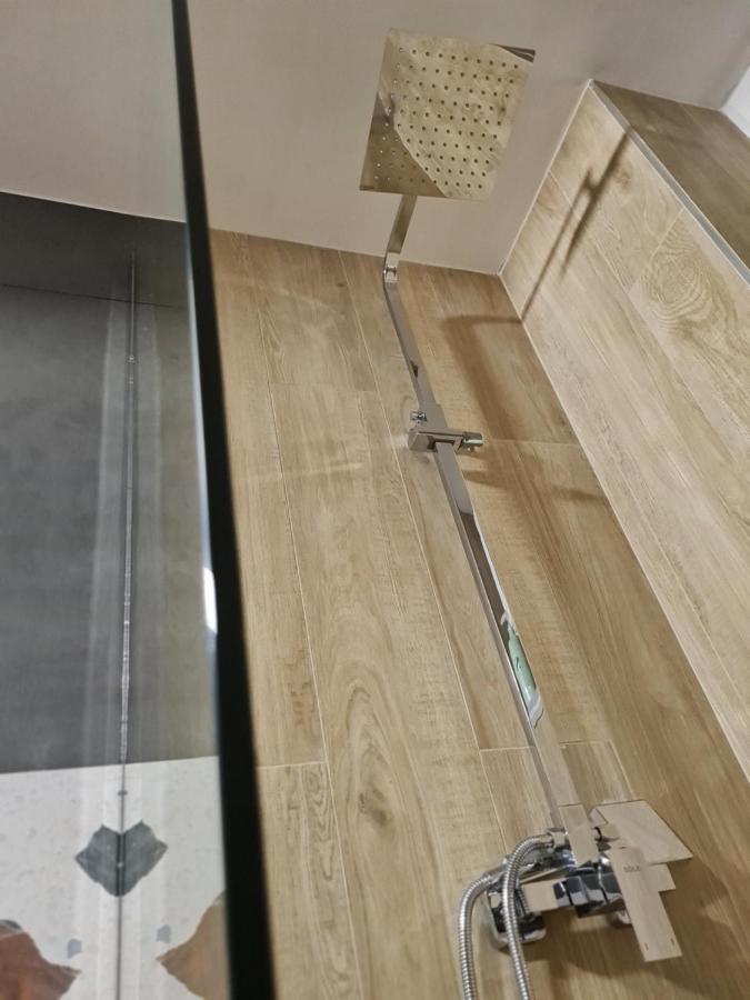 Tam Serviced Studio Apartment Myslym Shyri No1 Tiran Dış mekan fotoğraf