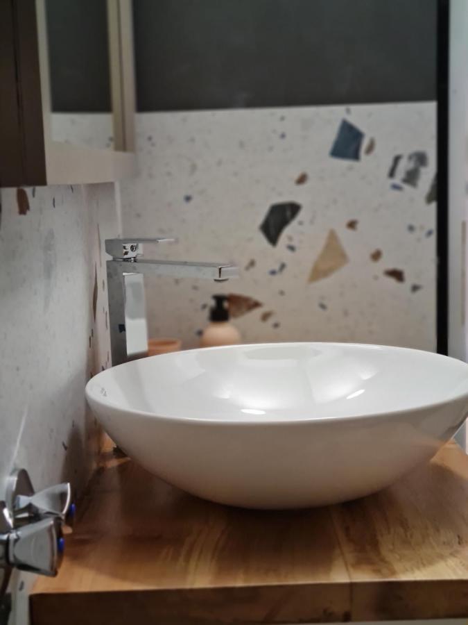 Tam Serviced Studio Apartment Myslym Shyri No1 Tiran Dış mekan fotoğraf